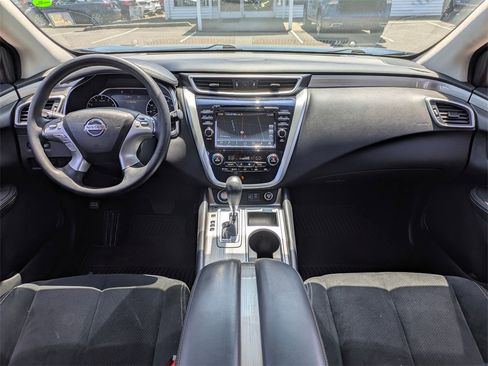 Used 2018 Nissan Murano S image 22