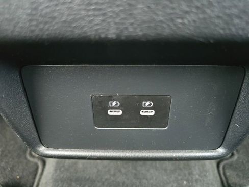 Used 2024 Nissan Rogue SV image 26