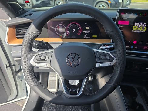 New 2026 Volkswagen Tiguan SEL R-Line image 21