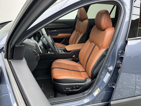 Certified 2025 MAZDA CX-50 AWD 2.5 Turbo w/ Weather Package image 10