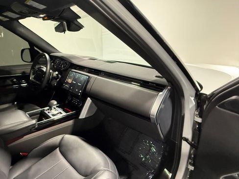 Used 2023 Land Rover Range Rover SE AWD/4WD image 41