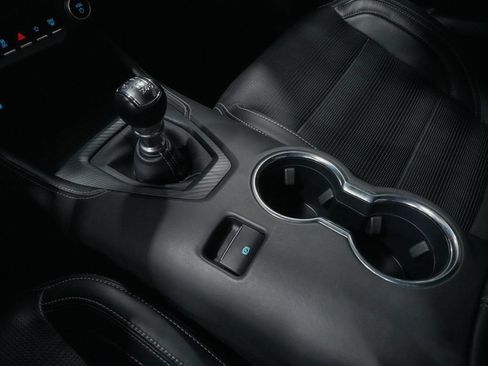 Used 2025 Ford Mustang GT Premium RWD image 17