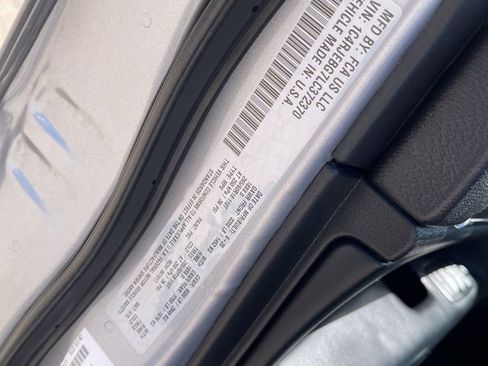 Used 2020 Jeep Grand Cherokee Limited image 27