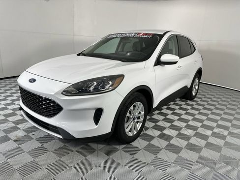 Used 2020 Ford Escape SE FWD image 4
