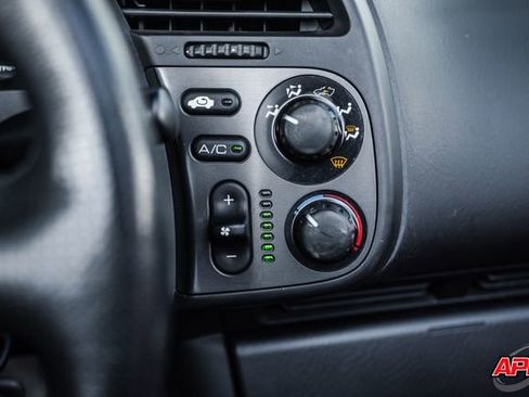 Used 2001 Honda S2000 image 18