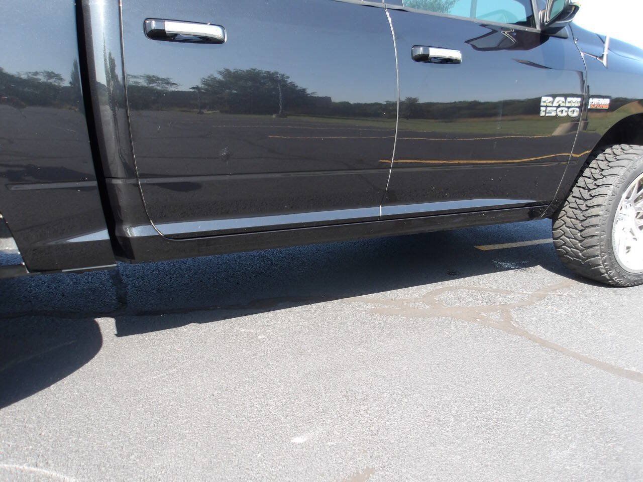 Used 2016 RAM 1500 Laramie w/ Convenience Group AWD/4WD image 45