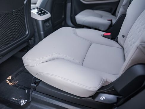 New 2026 Volvo XC90 T8 Plus image 31