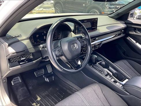 Used 2023 Honda Accord Sport image 13