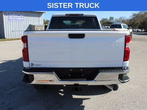 Used 2023 Chevrolet Silverado 2500 LT AWD/4WD image 10