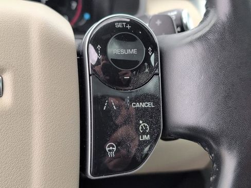 Used 2019 Land Rover Discovery HSE AWD/4WD image 21