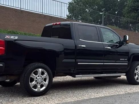 Used 2017 Chevrolet Silverado 2500 LTZ w/ Duramax Plus Package AWD/4WD image 7