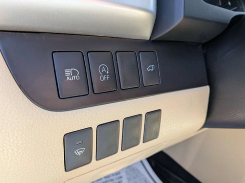 Used 2019 Toyota Highlander XLE AWD/4WD image 56