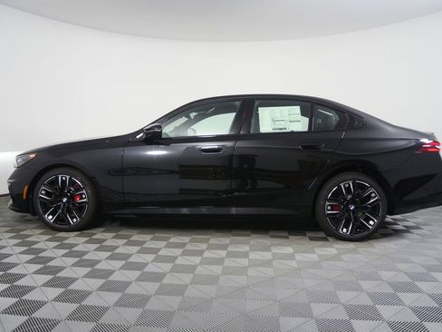 New 2026 BMW i5 M60 w/ Executive Package AWD/4WD image 6