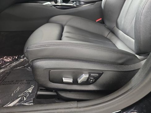 Used 2018 BMW 530i xDrive AWD/4WD image 32