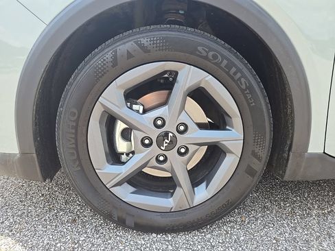 Used 2025 Kia K4 FWD image 25