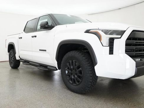 New 2026 Toyota Tundra SR5 AWD/4WD image 17