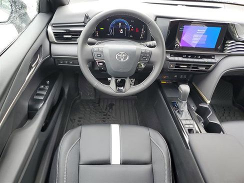 Used 2026 Toyota Camry SE image 33