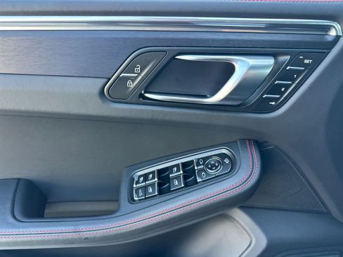 Certified 2026 Porsche Macan GTS AWD/4WD image 12