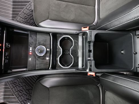 Used 2023 Jeep Grand Cherokee Altitude AWD/4WD image 36