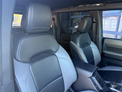 Used 2022 Ford Bronco Black Diamond AWD/4WD image 44