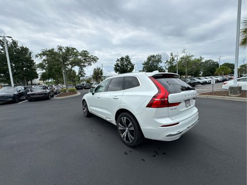 Used 2023 Volvo XC60 B5 Plus AWD/4WD image 12