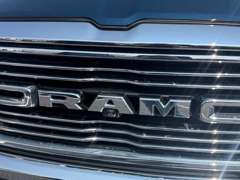 Used 2022 RAM 1500 Laramie AWD/4WD image 23