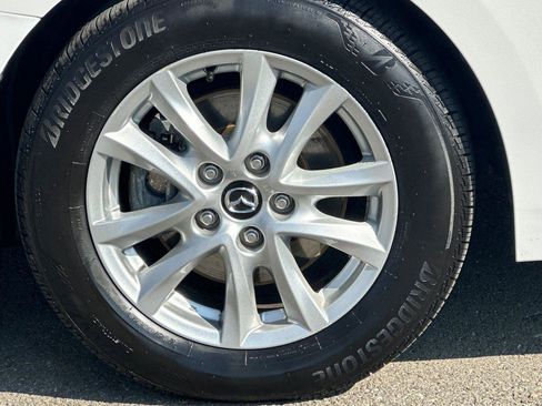 Used 2018 MAZDA MAZDA3 Sport w/ Preferred Equipment Package image 25