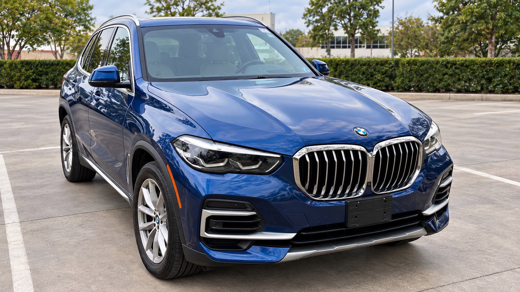 Used 2022 BMW X5 xDrive40i w/ Luxury Seating Package AWD/4WD image 1