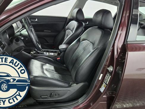 Used 2018 Kia Optima EX w/ Premium Package image 25