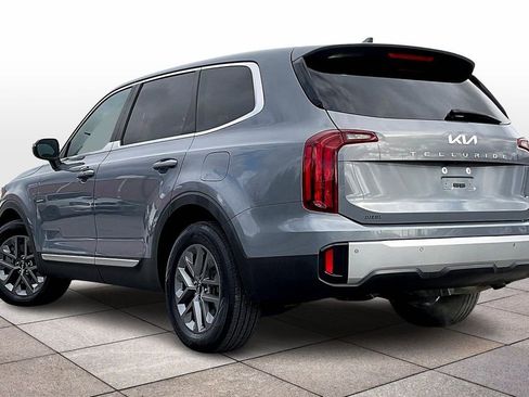 Used 2023 Kia Telluride LX image 11