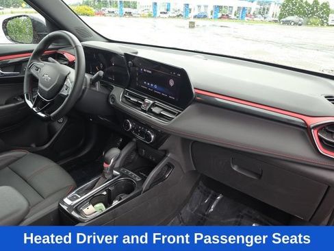 Used 2025 Chevrolet TrailBlazer RS w/ Convenience Package FWD image 17