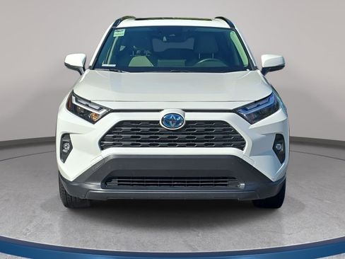 Used 2022 Toyota RAV4 XLE Premium AWD/4WD image 2