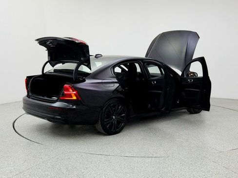Used 2023 Volvo S60 B5 Plus w/ Climate Package image 11