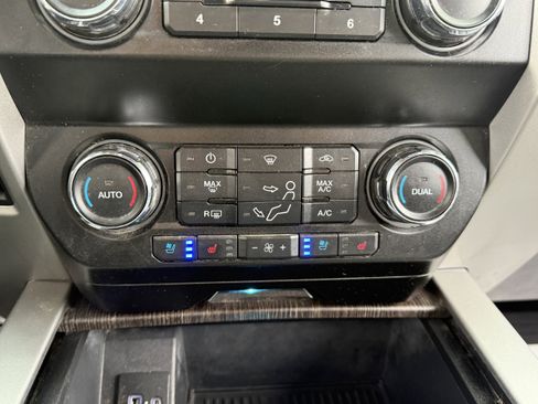 Used 2021 Ford F250 Lariat w/ Lariat Ultimate Package image 26