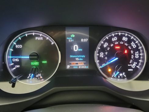 Used 2021 Toyota RAV4 LE image 18