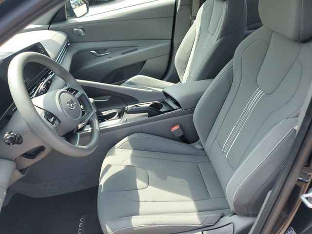 Used 2023 Hyundai Elantra SEL FWD image 16