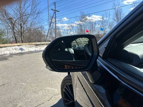 Certified 2025 Toyota Camry SE image 15