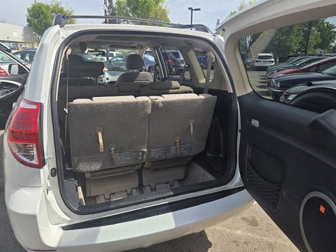 Used 2006 Toyota RAV4 Limited image 6