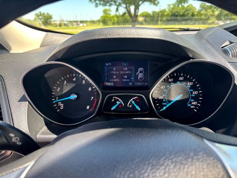 Used 2015 Ford Escape SE image 14