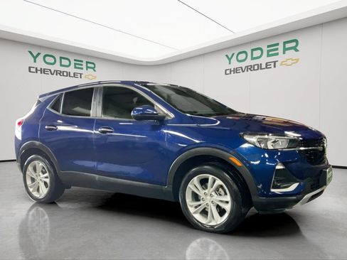 Used 2023 Buick Encore GX Preferred w/ Cold Weather Comfort Package AWD/4WD image 3