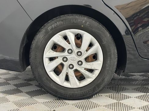 Used 2018 Hyundai Elantra SE w/ Cargo Package image 33