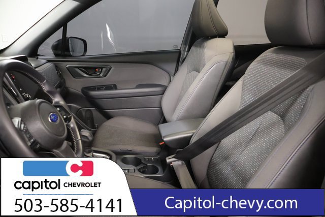 Used 2025 Subaru Forester Premium AWD/4WD image 12