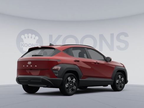 Used 2025 Hyundai Kona SEL AWD/4WD image 4