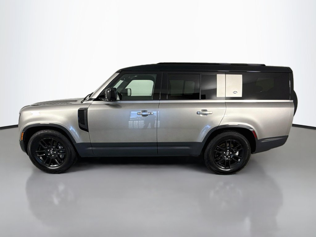 Used 2024 Land Rover Defender 130 S AWD/4WD image 2