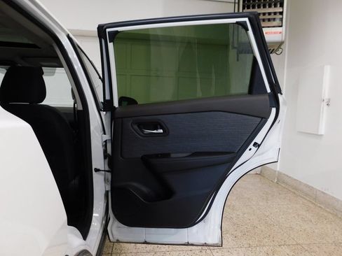Used 2023 Nissan Rogue SV AWD/4WD image 64