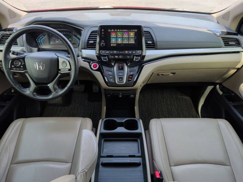 Used 2023 Honda Odyssey Touring image 11