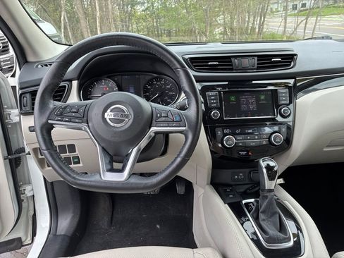 Certified 2019 Nissan Rogue Sport SL w/ Premium Package AWD/4WD image 18