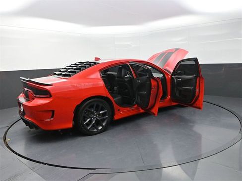 Used 2022 Dodge Charger R/T w/ Plus Group image 31
