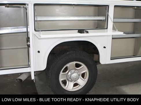 Used 2017 RAM 3500 Tradesman RWD image 40