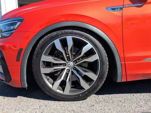 Used 2019 Volkswagen Tiguan SEL Premium R-Line w/ 3rd Row Seat Package image 11